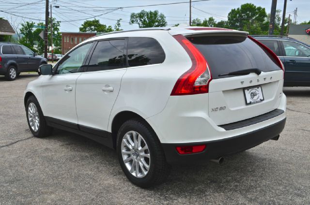 2010 Volvo XC60 LS Flex Fuel 4x4 This Is One Of Our Best Bargains