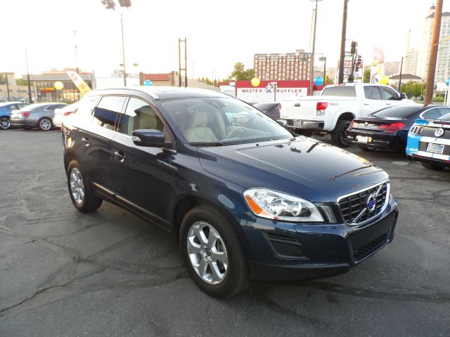2012 Volvo XC60 3.0si Navigation Pano Htd Sts