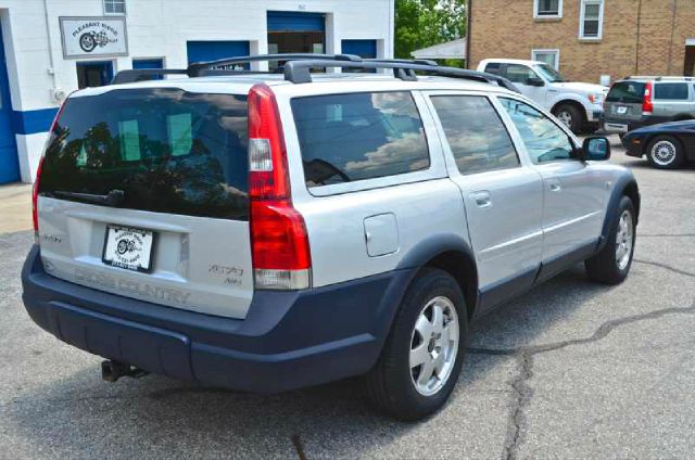 2003 Volvo XC70 FX4, Crewcab