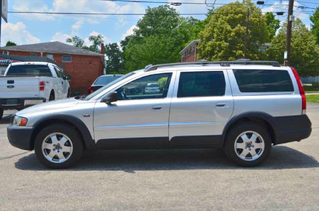 2003 Volvo XC70 FX4, Crewcab
