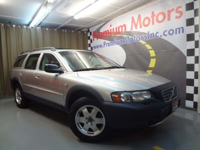 2003 Volvo XC70 LE 4D Passenger Van