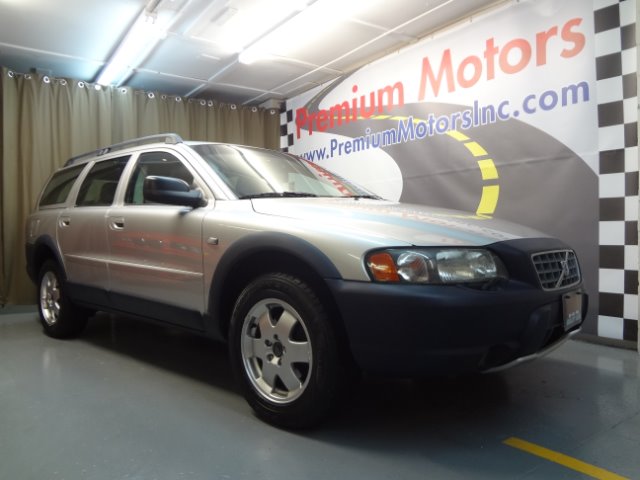 2003 Volvo XC70 LE 4D Passenger Van
