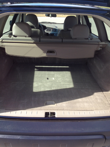 2003 Volvo XC70 LE 4D Passenger Van