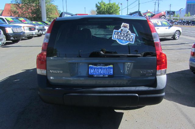 2003 Volvo XC70 LE 4D Passenger Van