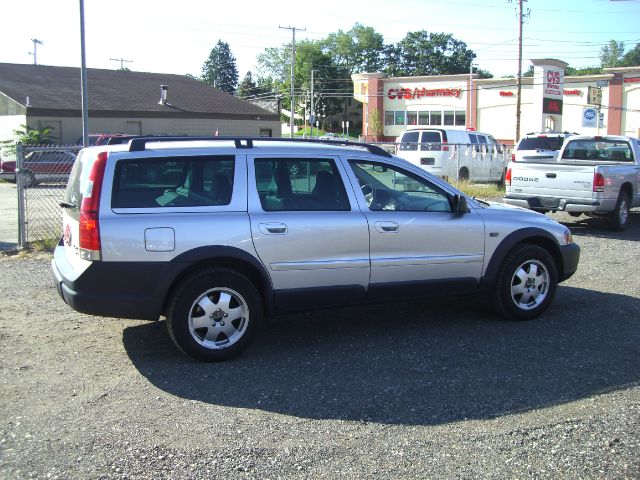 2003 Volvo XC70 LE 4D Passenger Van