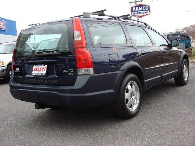 2004 Volvo XC70 4WD 4dr Sport
