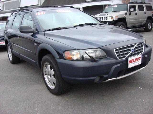 2004 Volvo XC70 4WD 4dr Sport