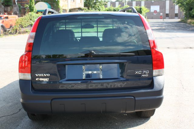 2004 Volvo XC70 LE 4D Passenger Van