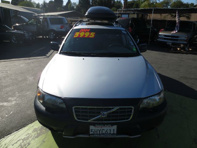 2004 Volvo XC70 LE 4D Passenger Van