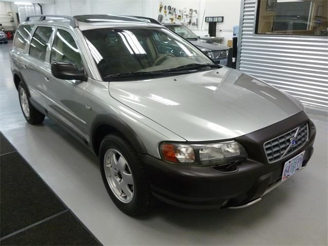 2004 Volvo XC70 Unknown