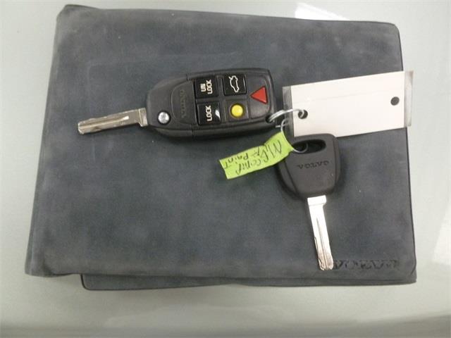 2004 Volvo XC70 Unknown