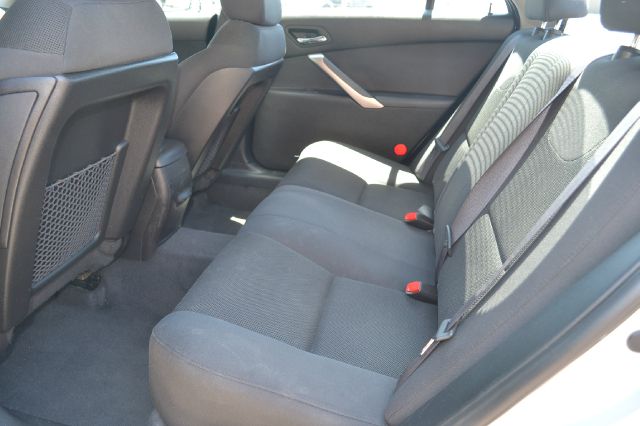 2004 Volvo XC70 LE 4D Passenger Van