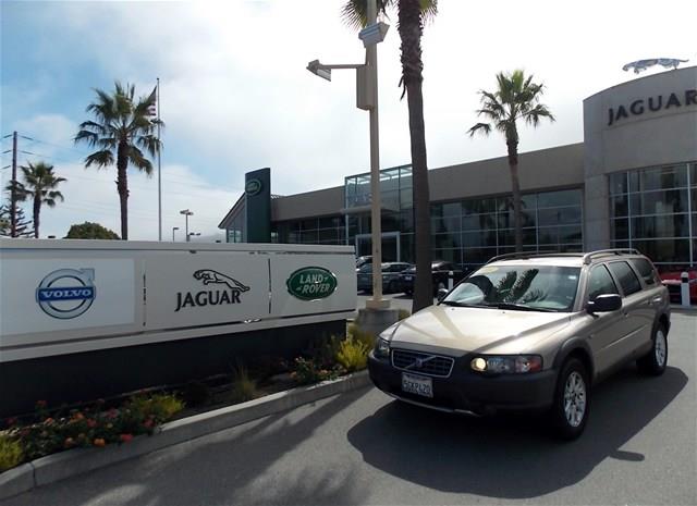 2004 Volvo XC70 4WD 4dr Sport