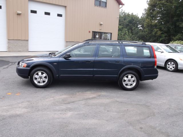 2004 Volvo XC70 SLT Denali AWD