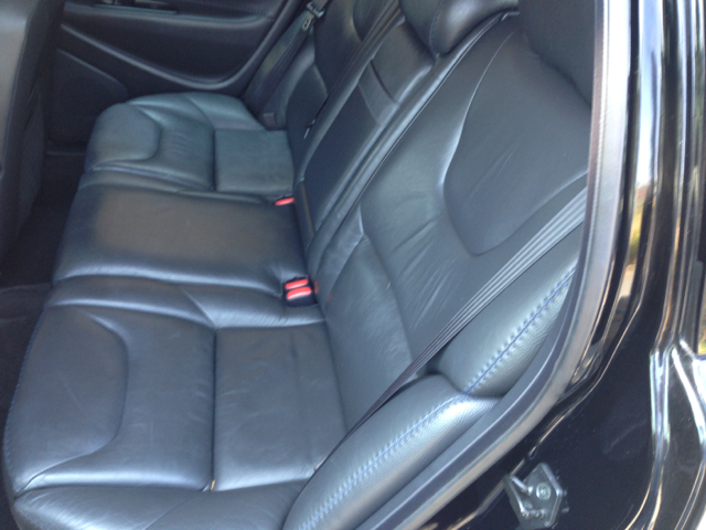 2005 Volvo XC70 LE 4D Passenger Van