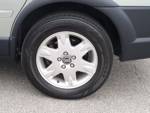 2005 Volvo XC70 LE 4D Passenger Van