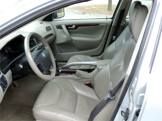 2005 Volvo XC70 LE 4D Passenger Van