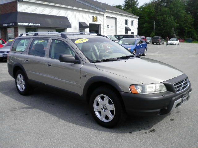 2005 Volvo XC70 LE 4D Passenger Van