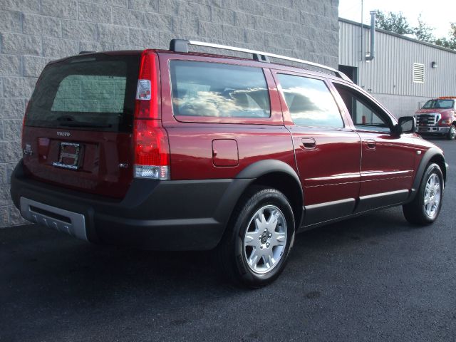 2005 Volvo XC70 LE 4D Passenger Van