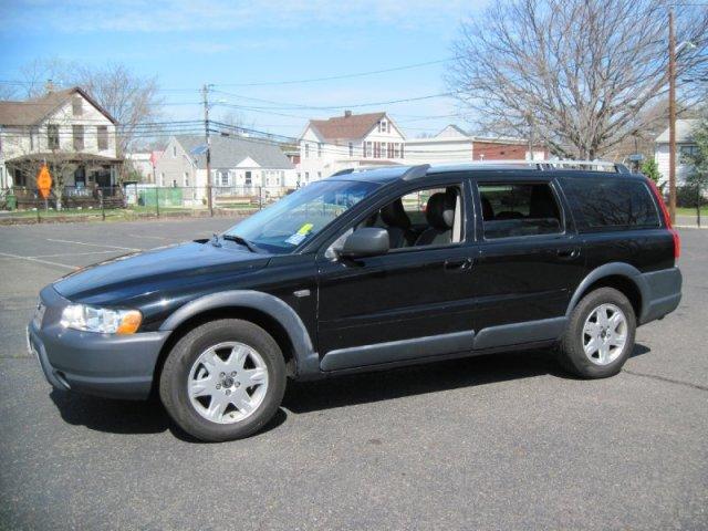 2005 Volvo XC70 Sport 4x4 SUV