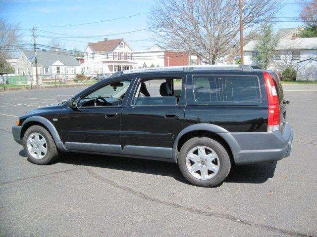 2005 Volvo XC70 Sport 4x4 SUV
