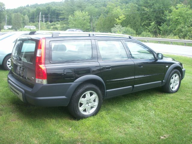 2006 Volvo XC70 LE 4D Passenger Van