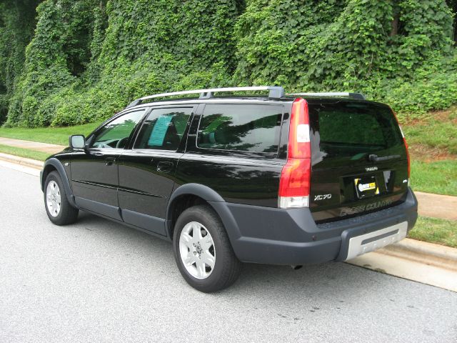 2006 Volvo XC70 LE 4D Passenger Van