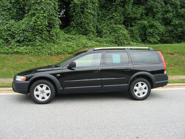 2006 Volvo XC70 LE 4D Passenger Van