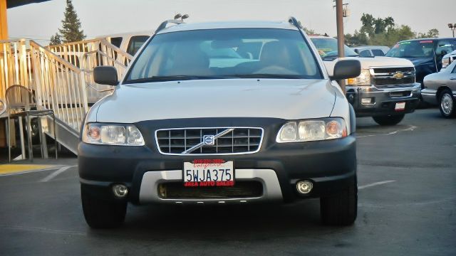 2006 Volvo XC70 LS Flex Fuel 4x4 This Is One Of Our Best Bargains