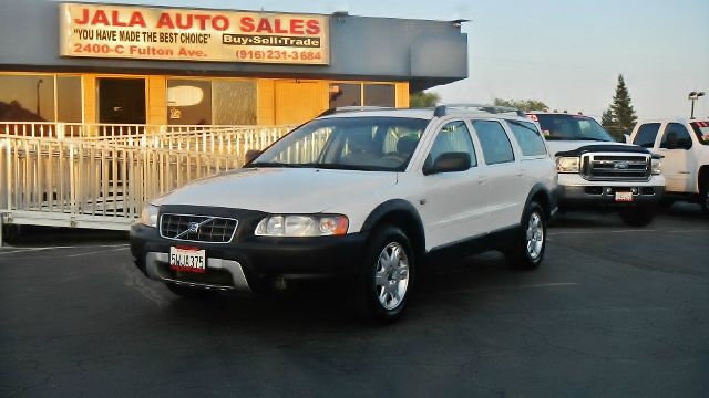 2006 Volvo XC70 LS Flex Fuel 4x4 This Is One Of Our Best Bargains