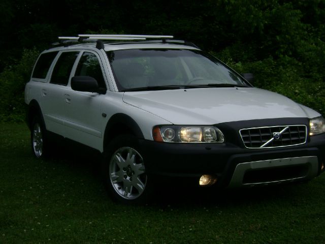 2006 Volvo XC70 LE 4D Passenger Van