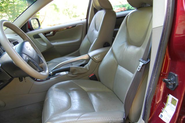 2007 Volvo XC70 LE 4D Passenger Van