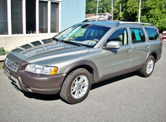 2007 Volvo XC70 LE 4D Passenger Van