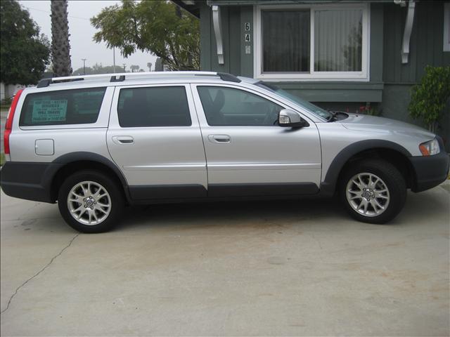 2007 Volvo XC70 Unknown