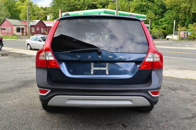 2008 Volvo XC70 LE 4D Passenger Van