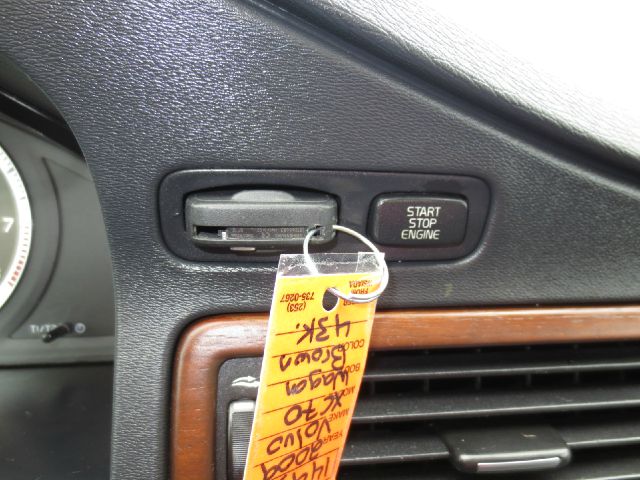 2009 Volvo XC70 Centurion Crew Cab 4WD