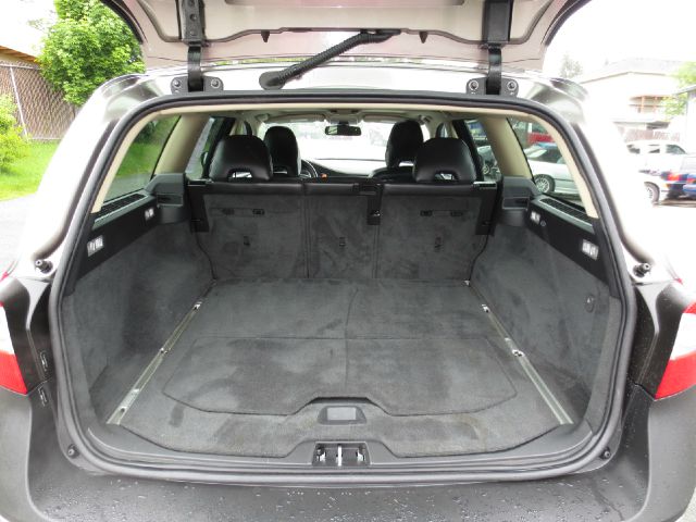 2009 Volvo XC70 Centurion Crew Cab 4WD
