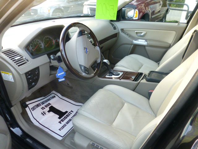 2003 Volvo XC90 3.0si Navigation Pano Htd Sts