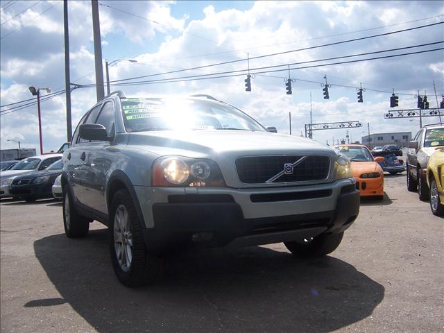 2004 Volvo XC90 4WD 4dr Sport