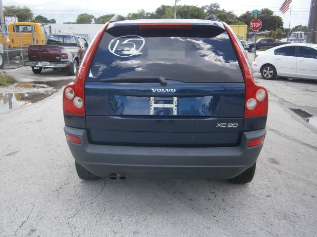 2004 Volvo XC90 4WD 4dr Sport