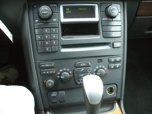 2004 Volvo XC90 Sport 4x4 SUV