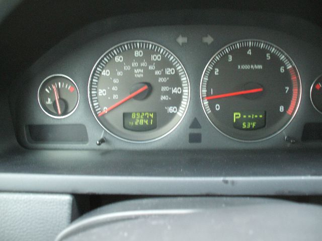 2004 Volvo XC90 Sport 4x4 SUV