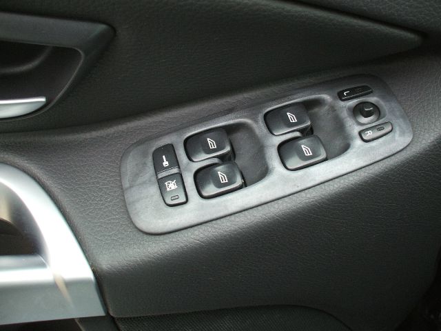 2004 Volvo XC90 Sport 4x4 SUV