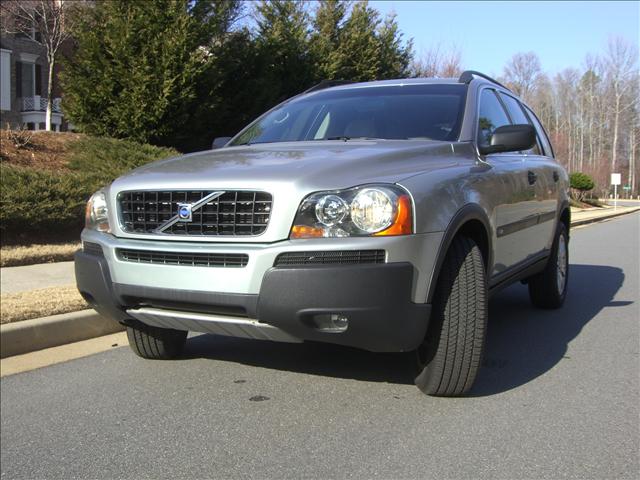 2004 Volvo XC90 3.0si Navigation Pano Htd Sts