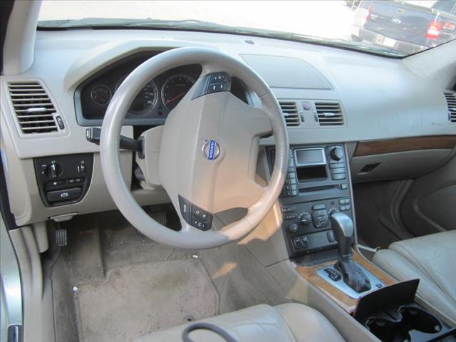 2004 Volvo XC90 SD SE 4DR FWD