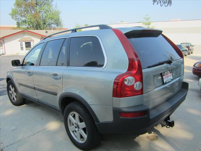 2004 Volvo XC90 SD SE 4DR FWD