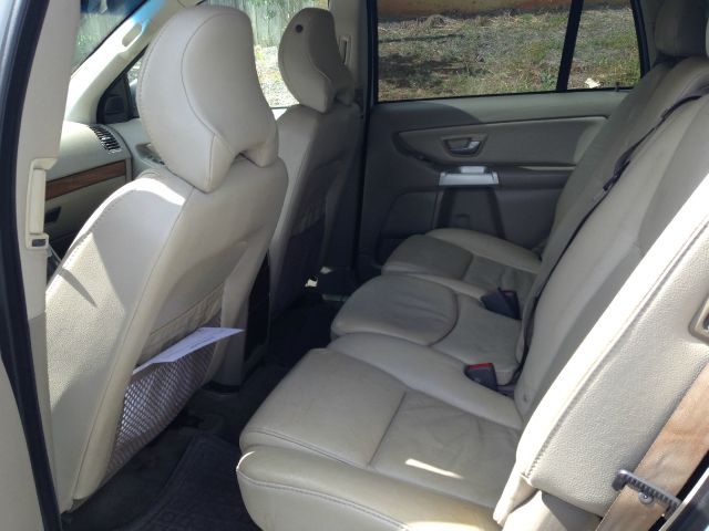 2004 Volvo XC90 4WD 4dr Sport