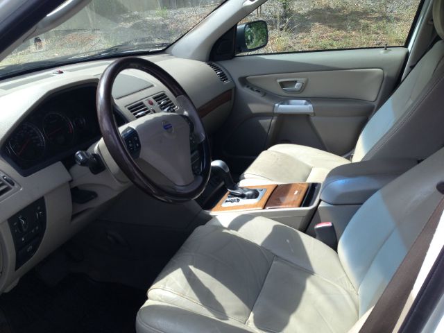 2004 Volvo XC90 4WD 4dr Sport