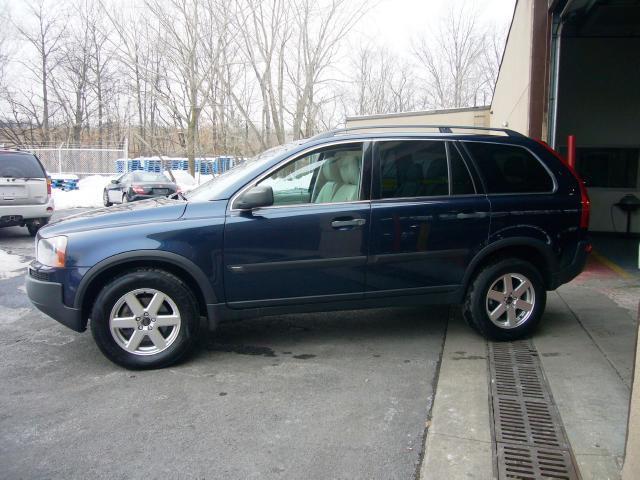 2004 Volvo XC90 4WD 4dr Sport