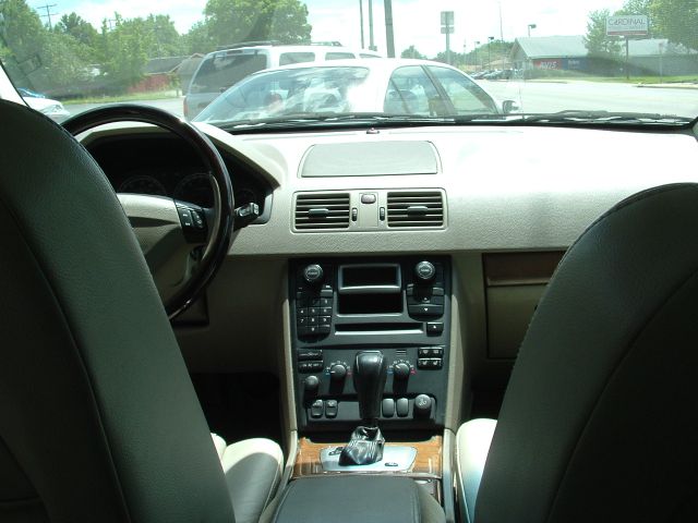 2004 Volvo XC90 Sport 4x4 SUV